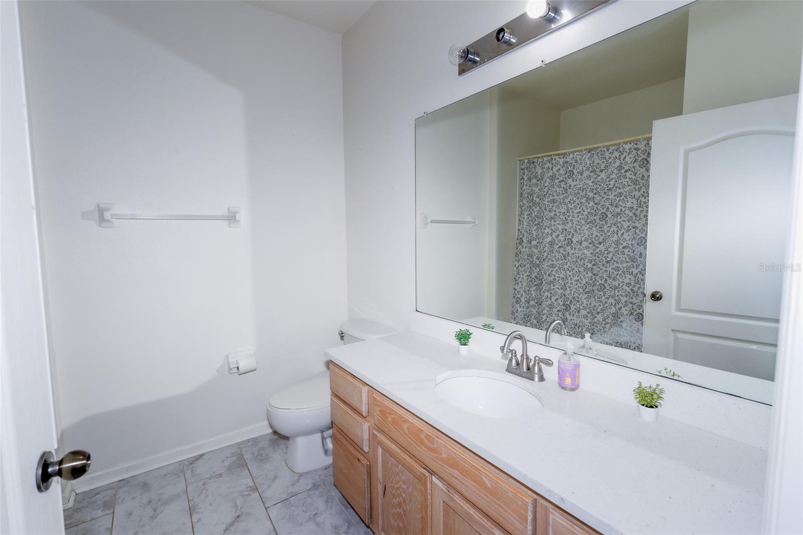 Image 18 of 38 For 4833 Cypress Woods Drive 4213