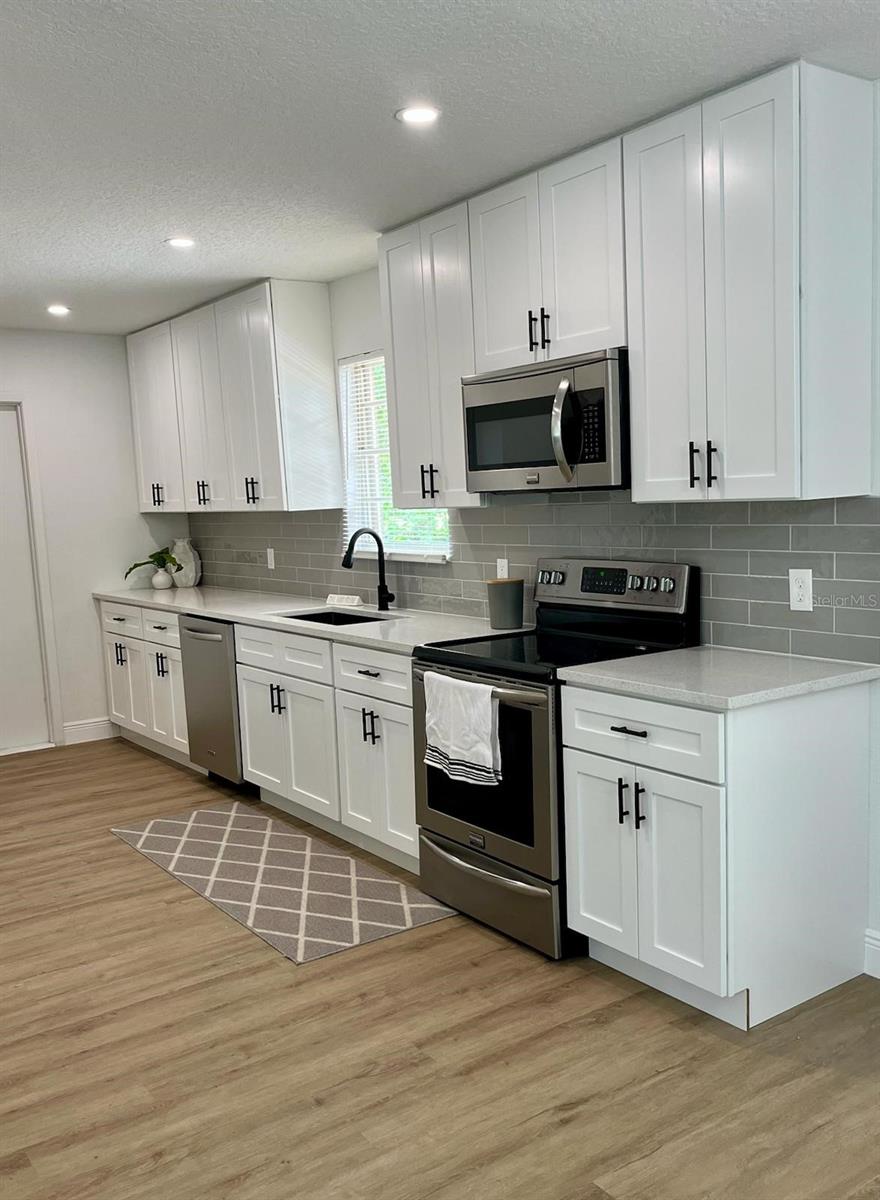 Image 6 of 23 For 4848 Wren Drive