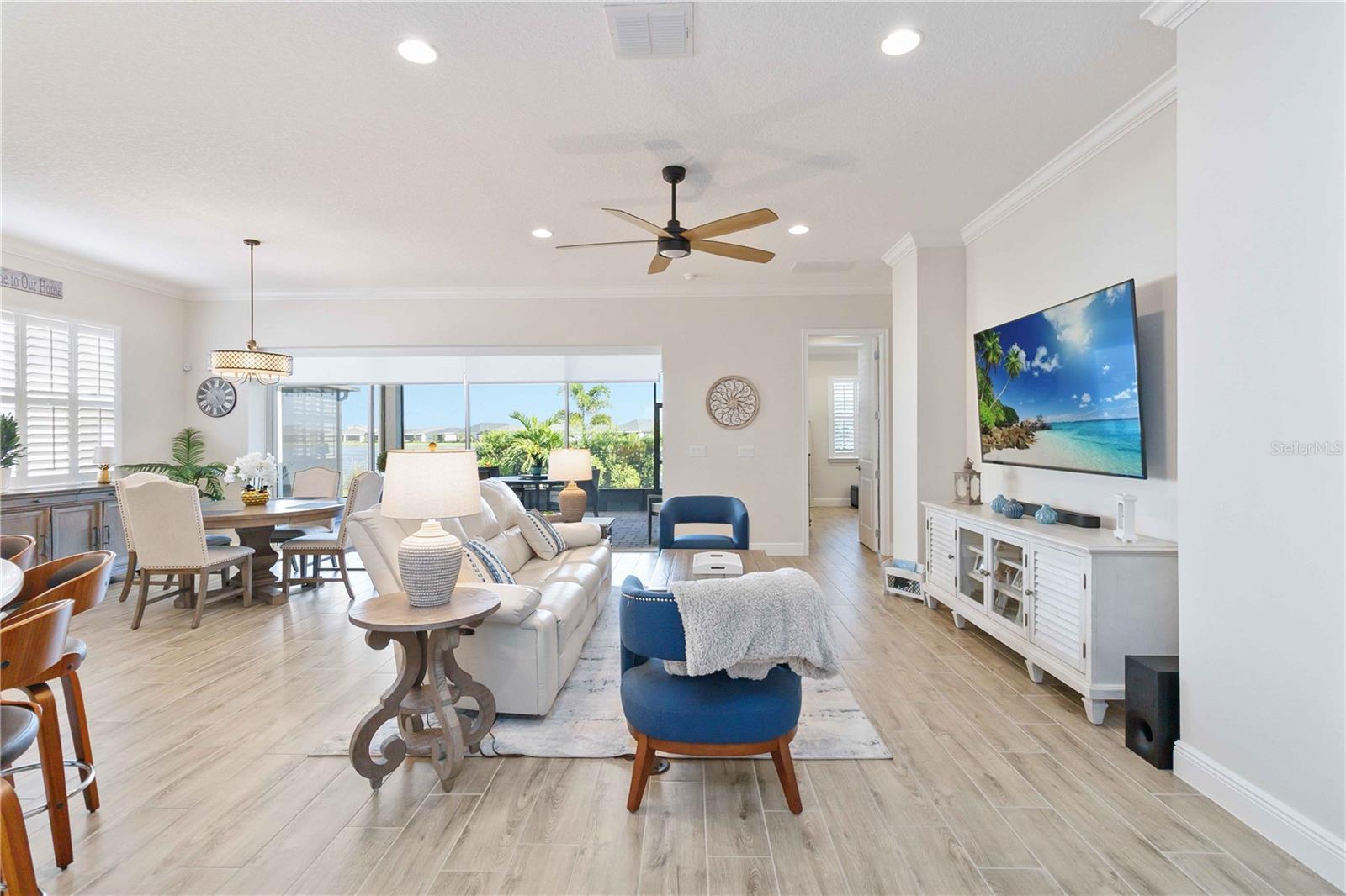 Image 10 of 71 For 5037 Fallglo Way