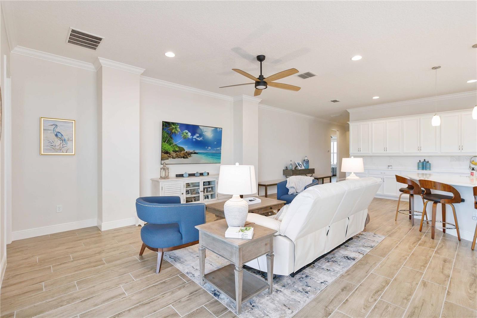 Image 12 of 71 For 5037 Fallglo Way