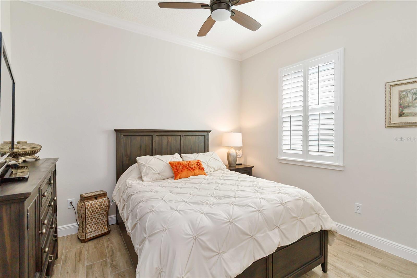 Image 33 of 71 For 5037 Fallglo Way