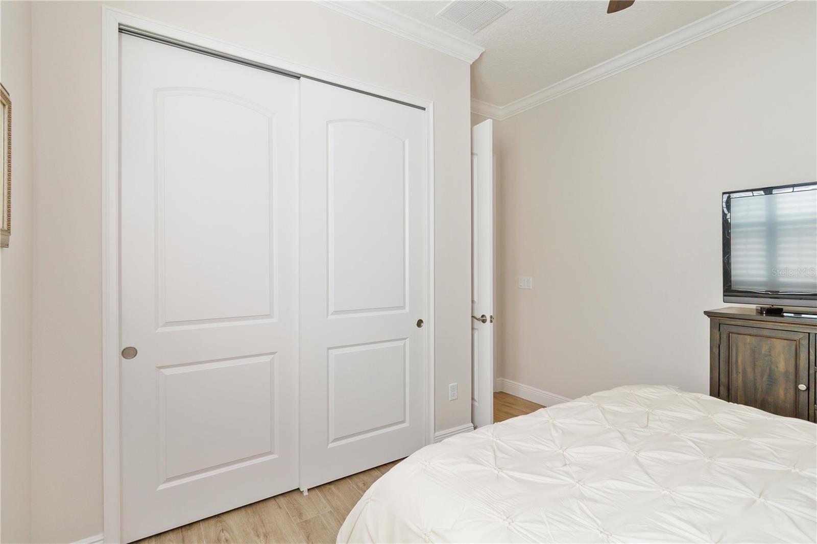 Image 34 of 71 For 5037 Fallglo Way