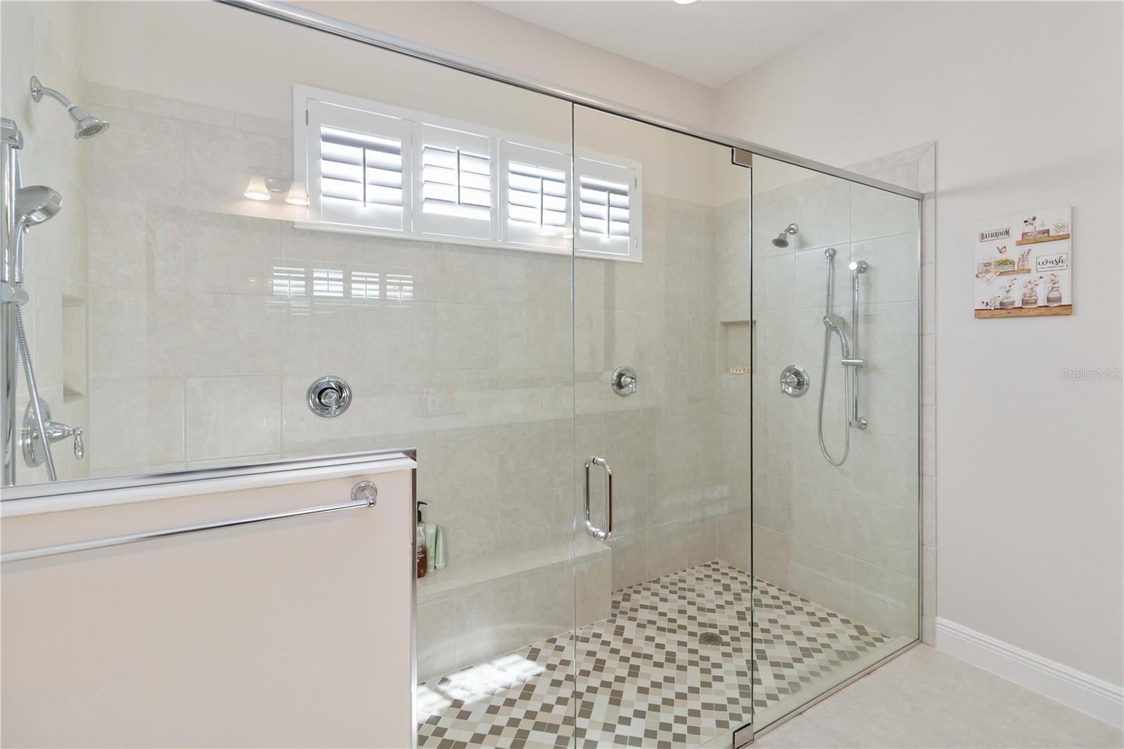 Image 36 of 71 For 5037 Fallglo Way