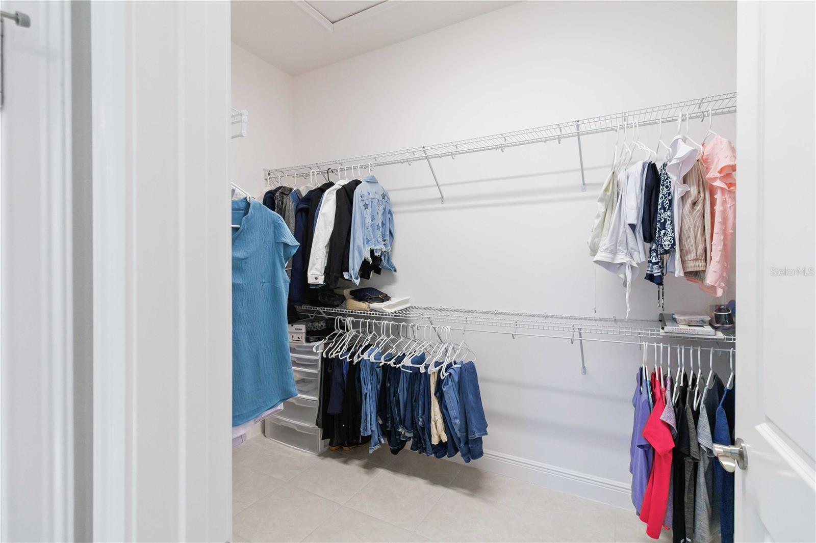 Image 40 of 71 For 5037 Fallglo Way