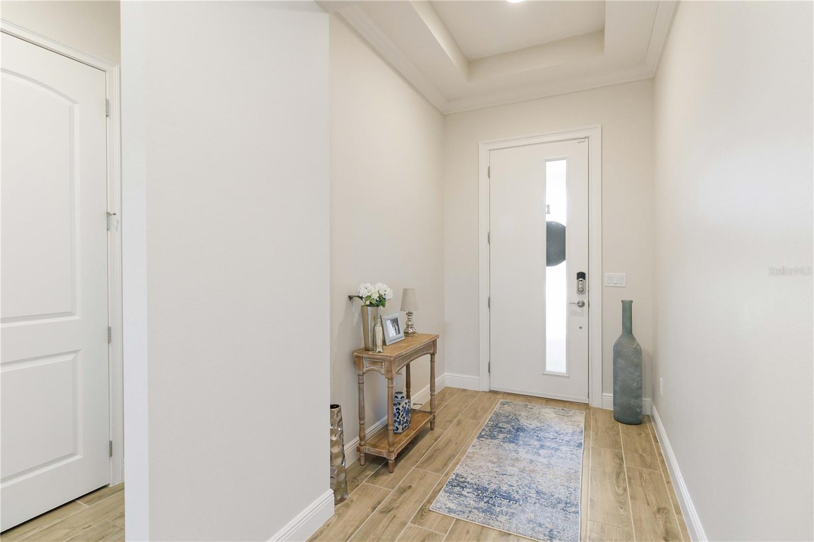 Image 7 of 71 For 5037 Fallglo Way