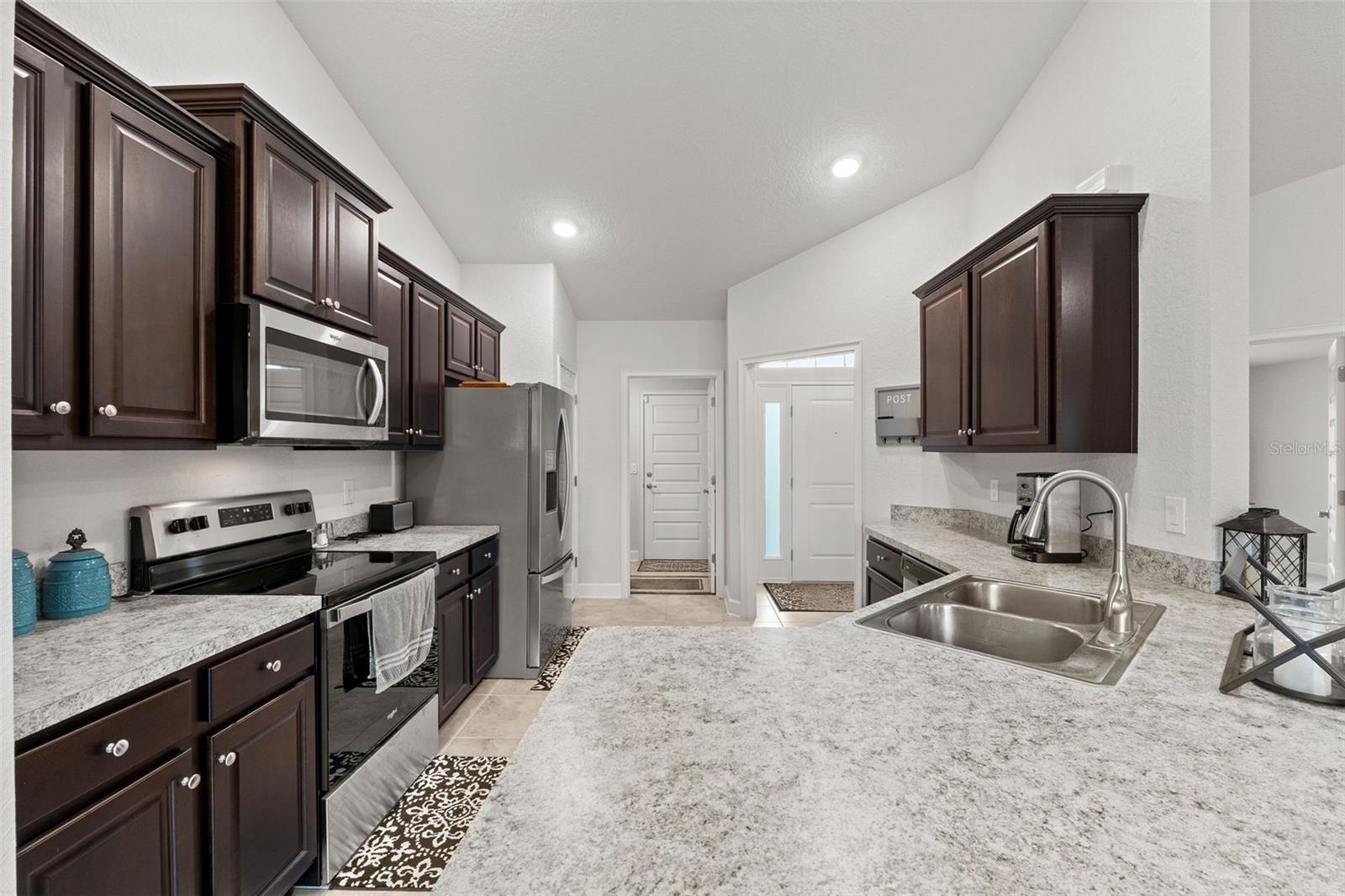 Image 5 of 21 For 189 Brookshire Drive
