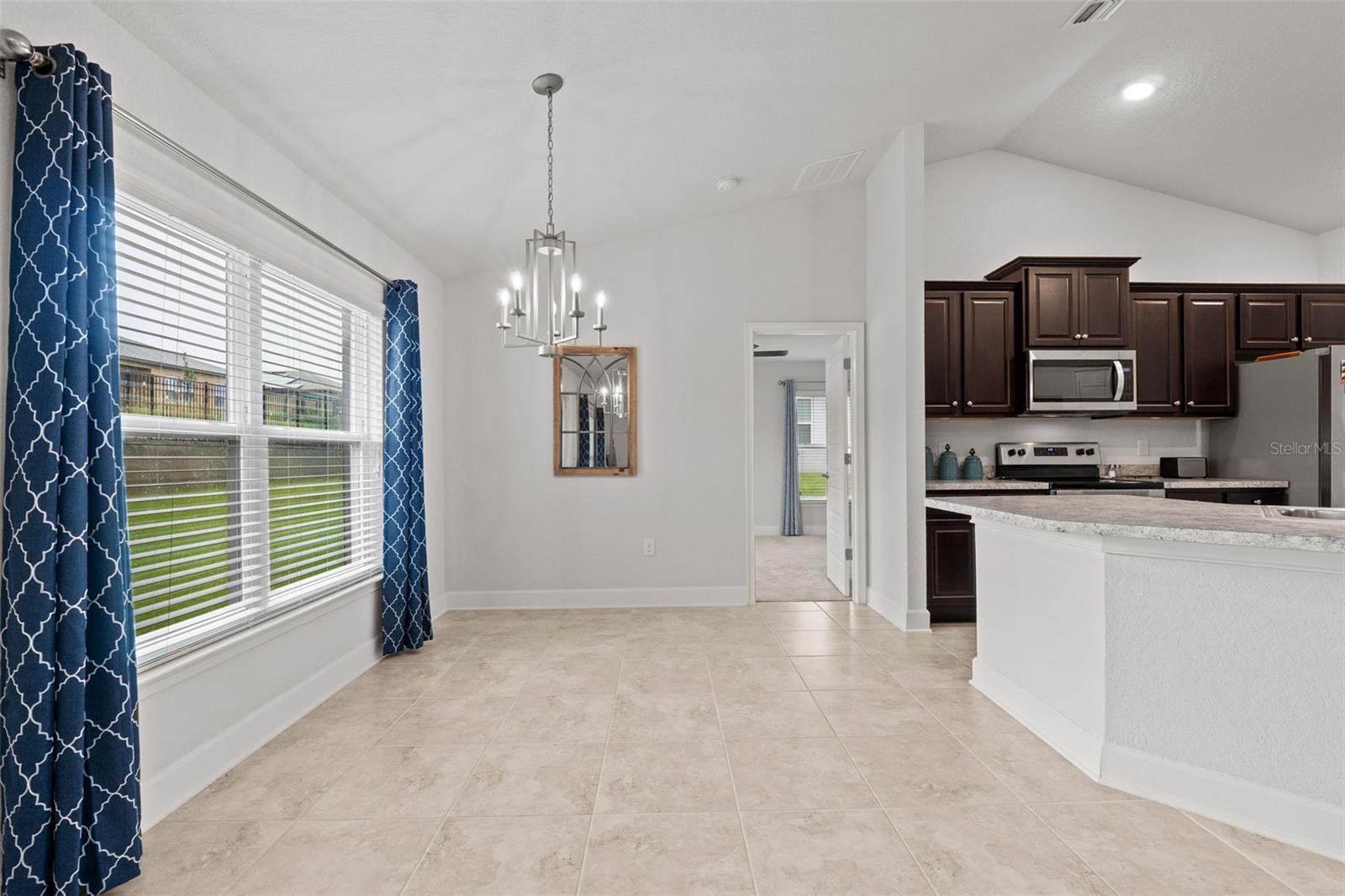 Image 7 of 21 For 189 Brookshire Drive
