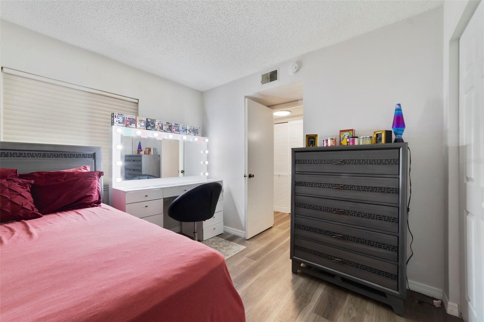 Image 12 of 17 For 1064 Lotus Parkway 923