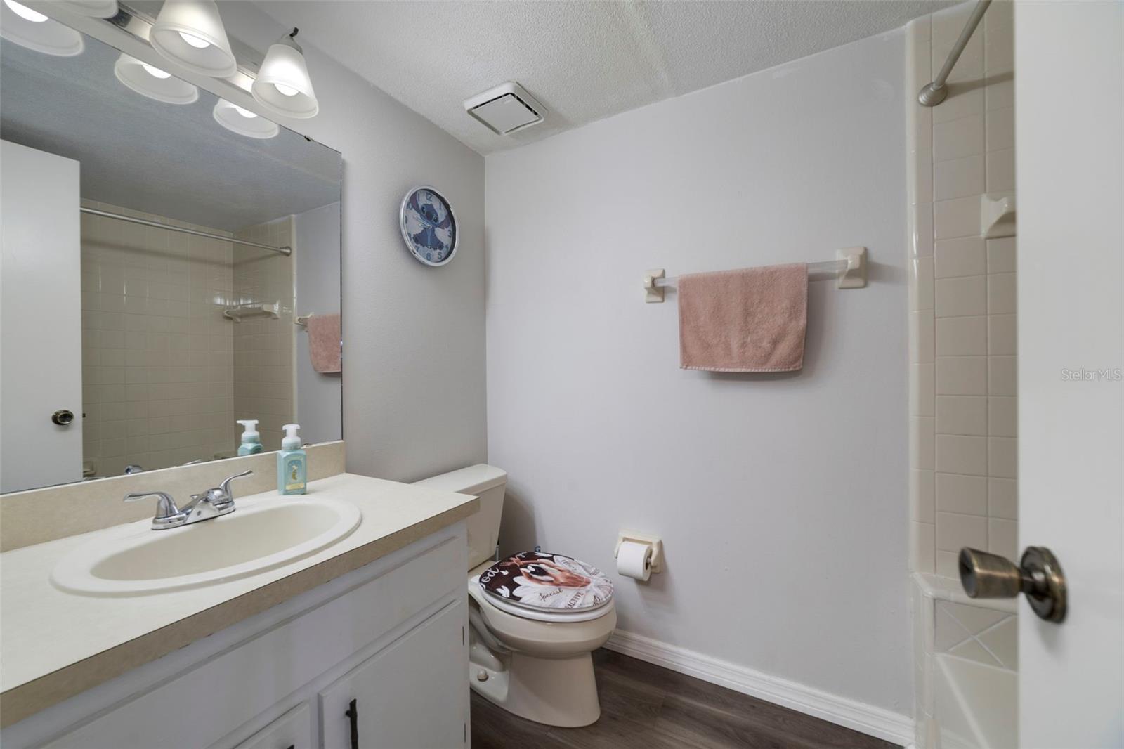 Image 14 of 17 For 1064 Lotus Parkway 923
