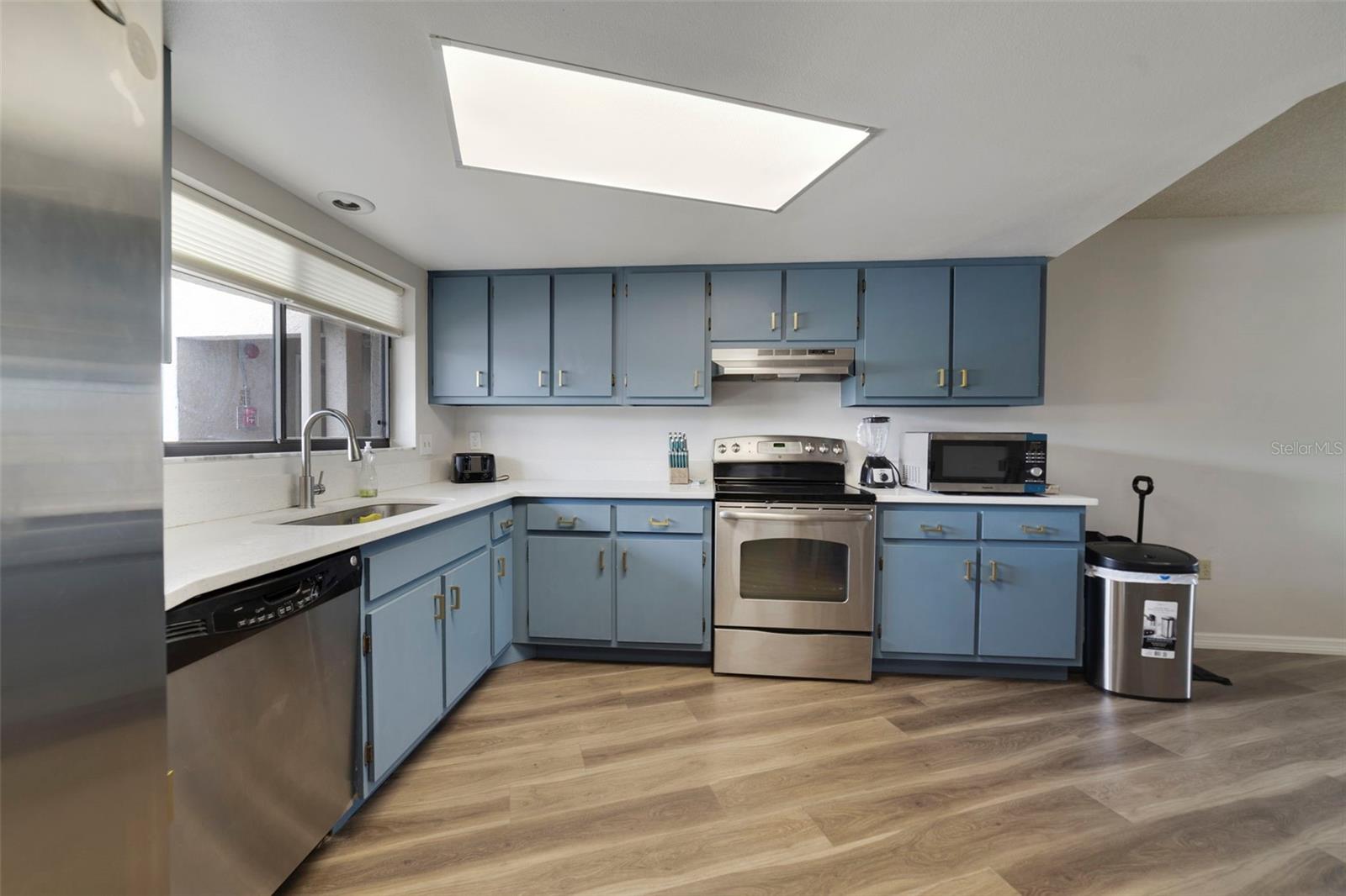 Image 5 of 17 For 1064 Lotus Parkway 923