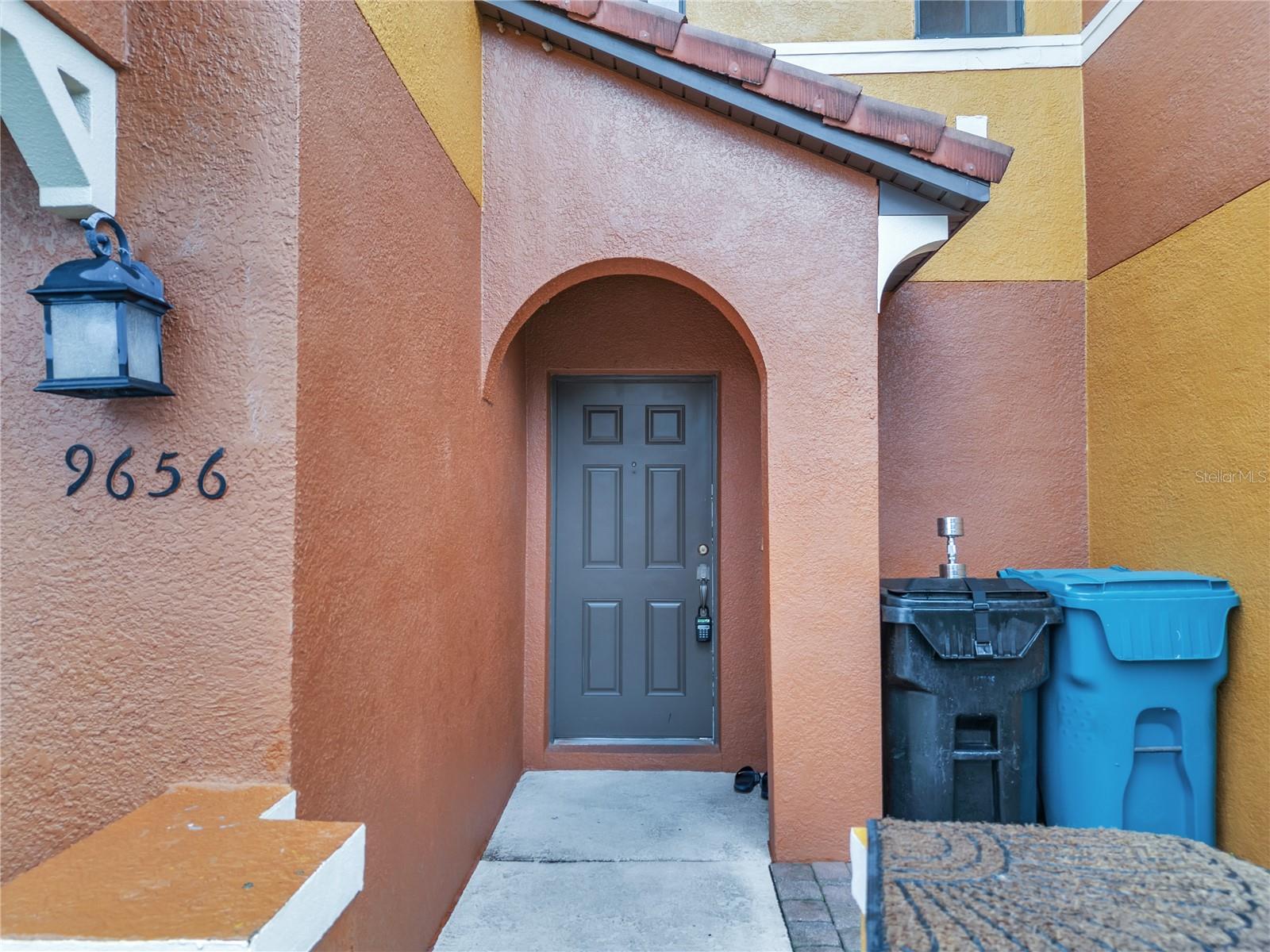 Image 3 of 53 For 9656 Doris Lane