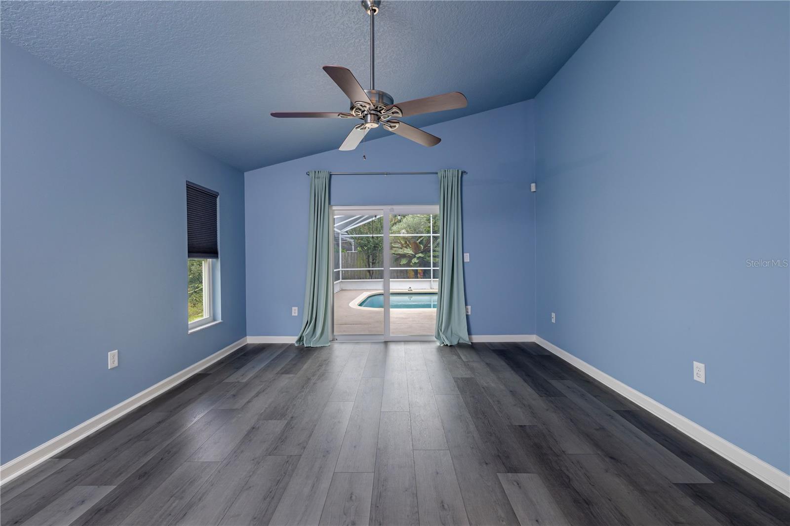 Image 22 of 48 For 7402 Ripley Court