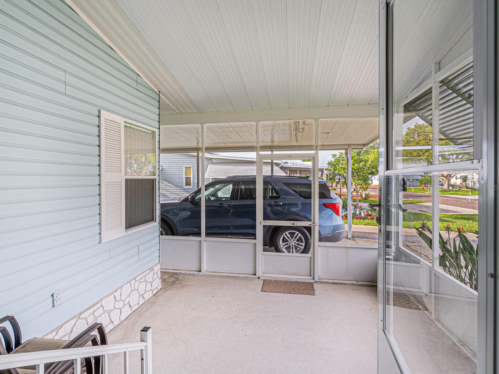Image 19 of 23 For 403 Challenger Avenue