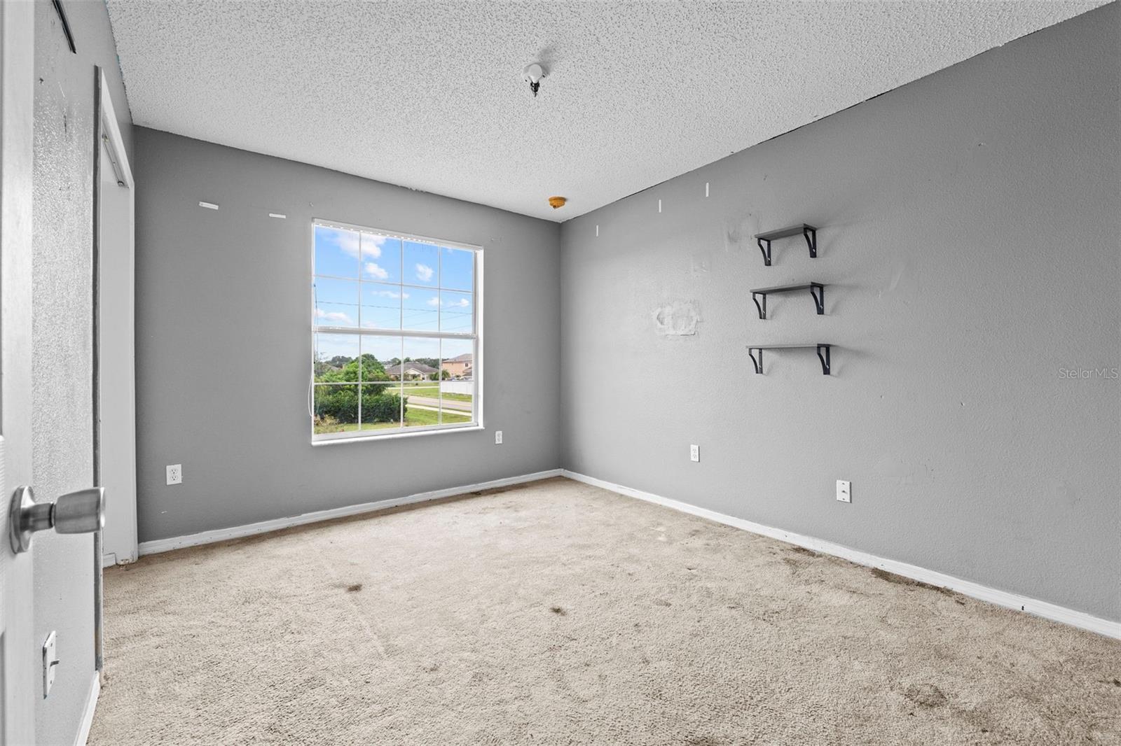 Image 23 of 30 For 208 Athabasca Drive