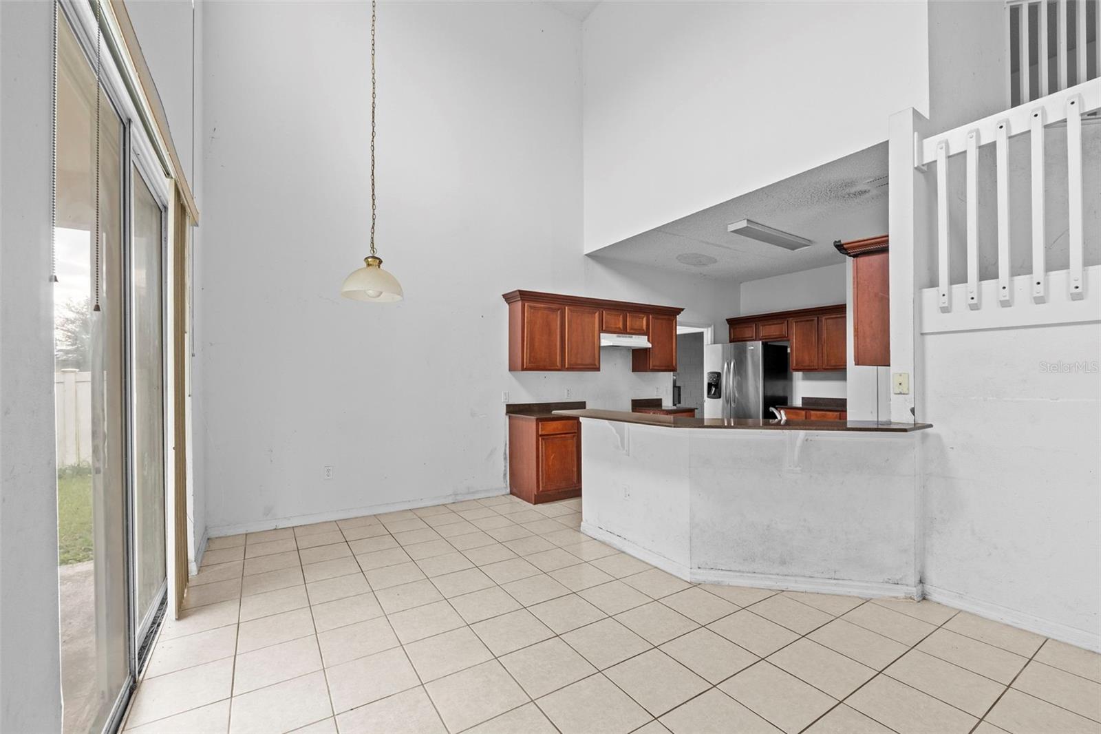 Image 5 of 30 For 208 Athabasca Drive