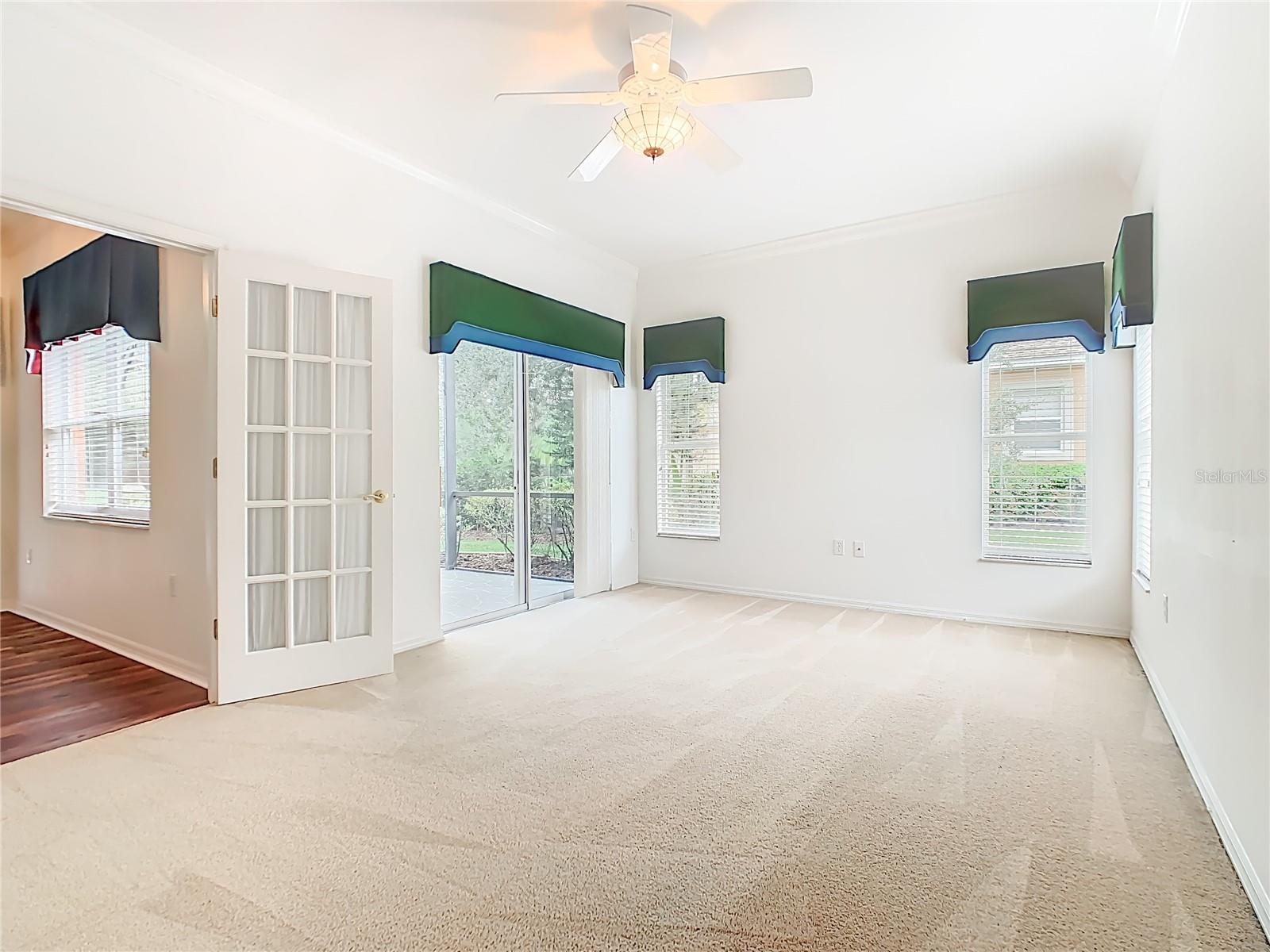 Image 21 of 50 For 525 Shorehaven Drive