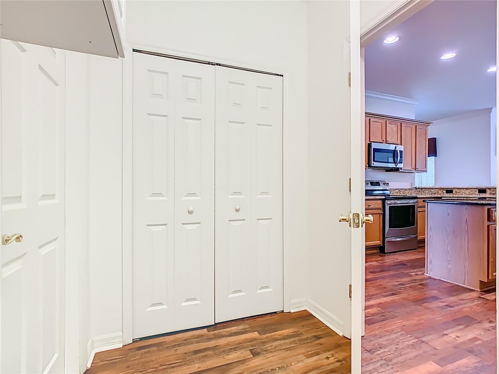 Image 37 of 50 For 525 Shorehaven Drive