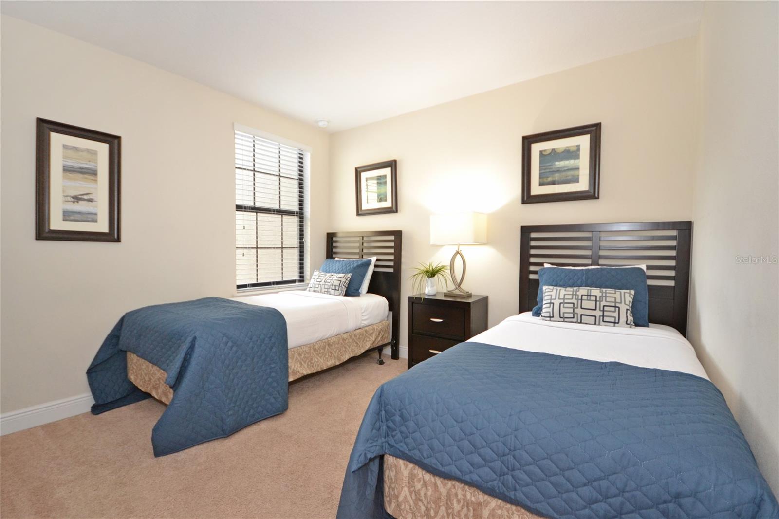 Image 13 of 22 For 8211 Roseville Road