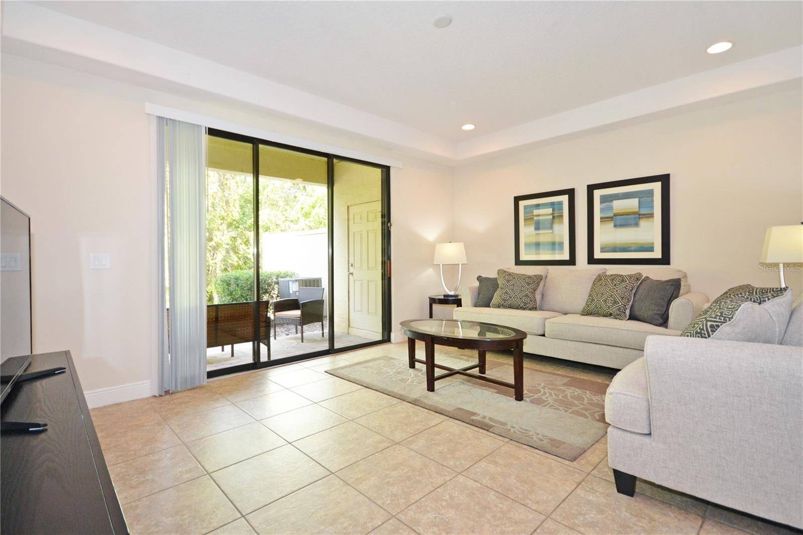 Image 4 of 22 For 8211 Roseville Road