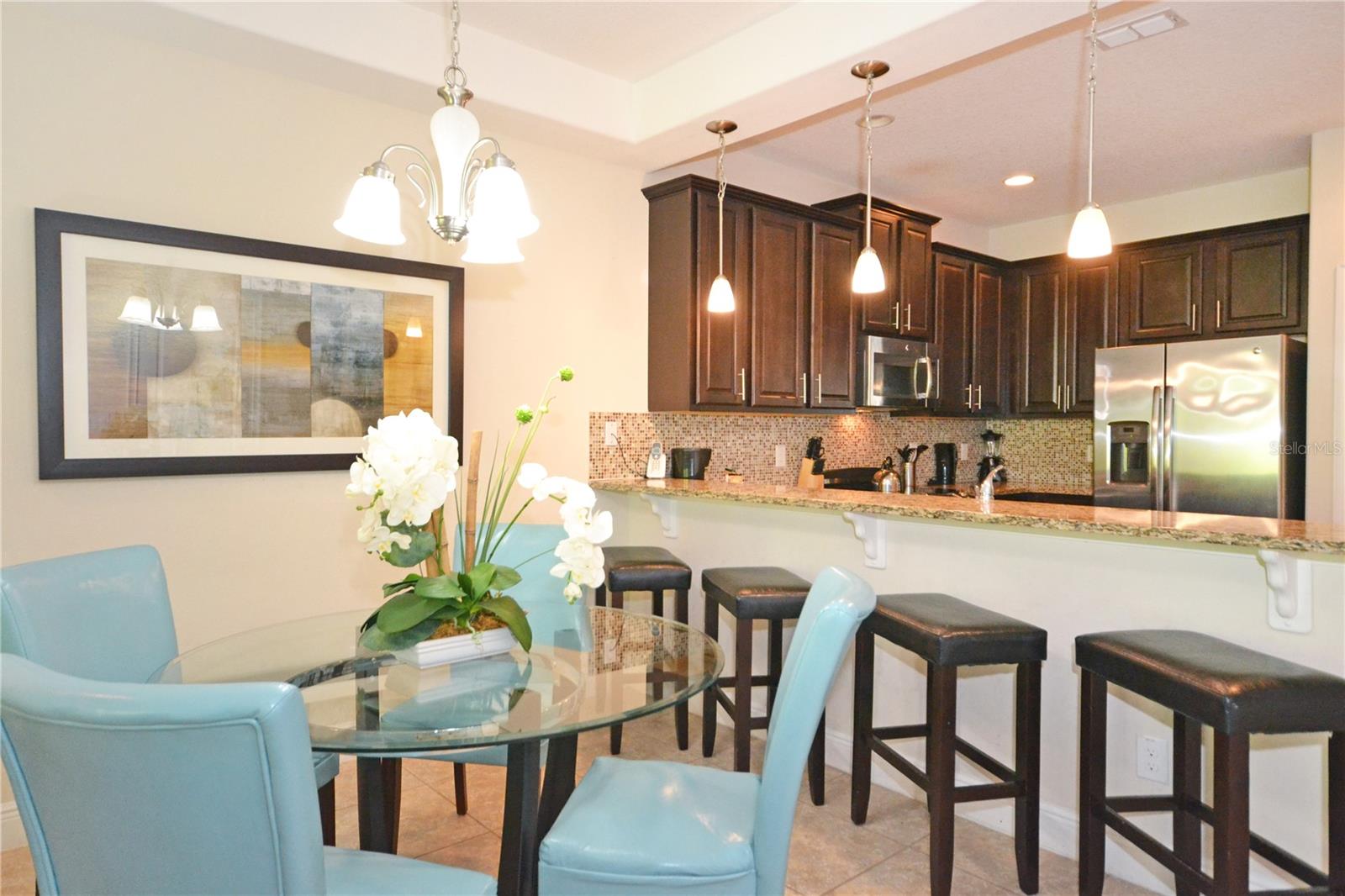 Image 8 of 22 For 8211 Roseville Road