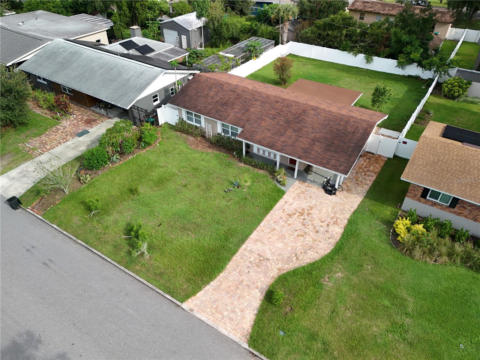 Image 2 of 40 For 1508 Montcalm Street