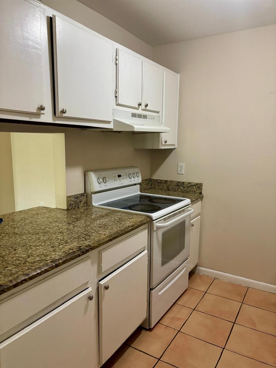 Image 15 of 46 For 3250 Semoran Boulevard 25