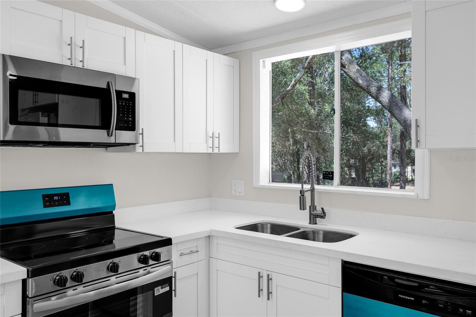 Image 11 of 45 For 3095 Possum Court