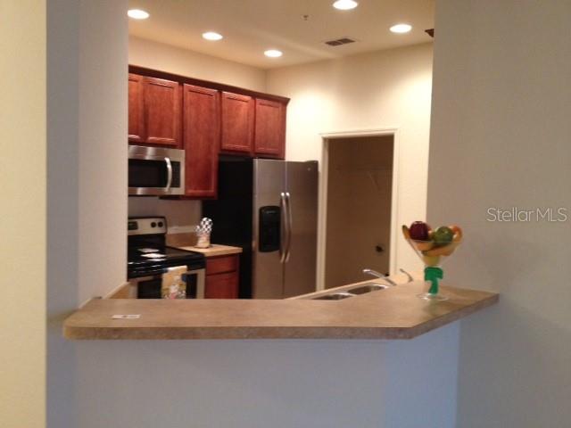 Image 6 of 17 For 3000 Laurel Park Lane 302