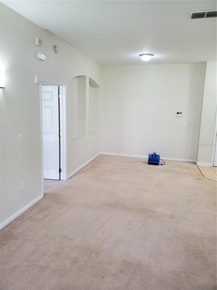 Image 11 of 27 For 3001 Greystone Loop 106