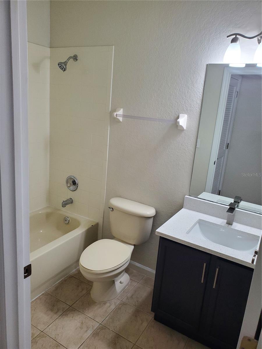 Image 23 of 27 For 3001 Greystone Loop 106