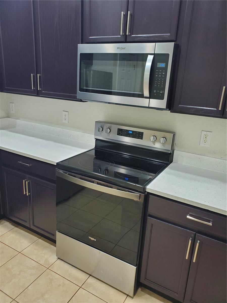Image 6 of 27 For 3001 Greystone Loop 106