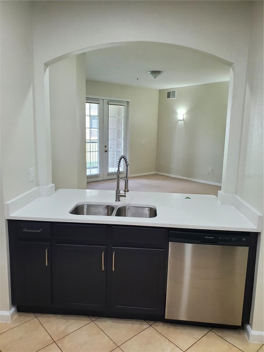 Image 7 of 27 For 3001 Greystone Loop 106