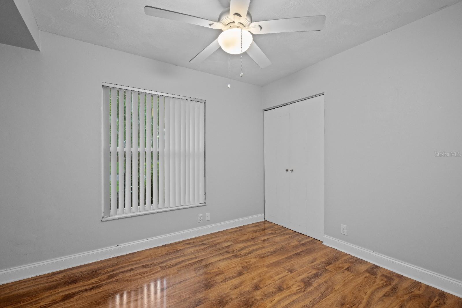 Image 21 of 29 For 14695 Pine Glen Circle