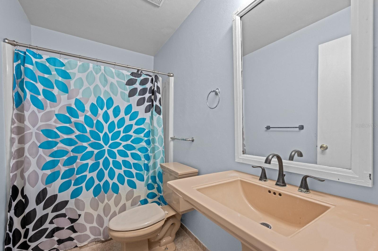 Image 22 of 29 For 14695 Pine Glen Circle