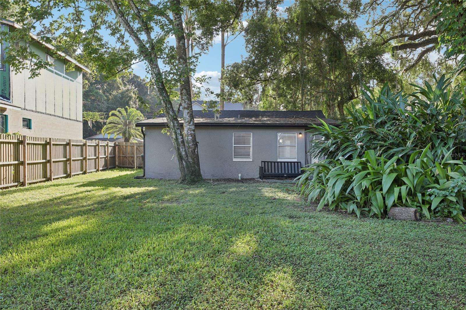 Image 15 of 19 For 1414 Warwick Place