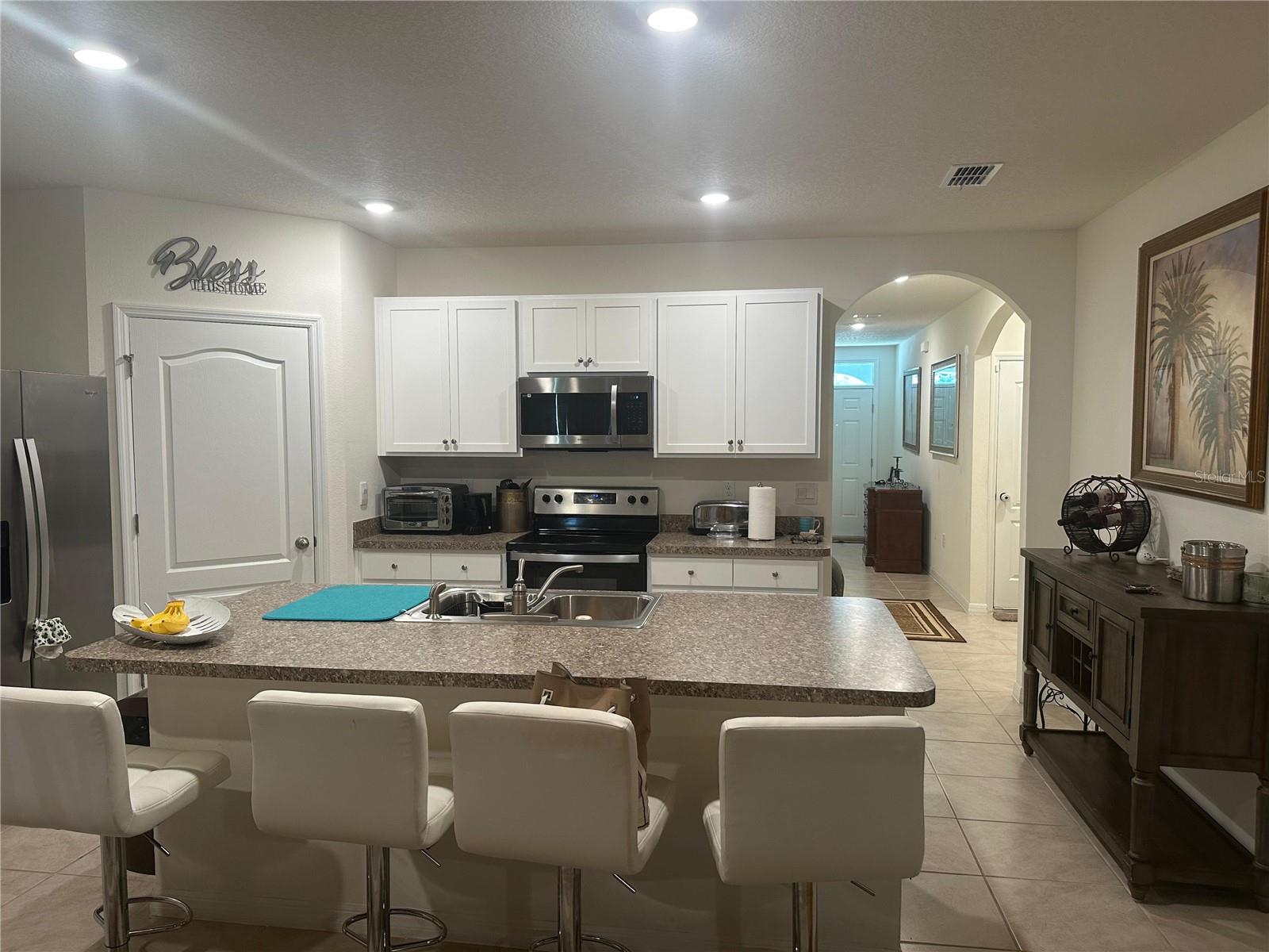 Image 4 of 19 For 303 Alencon Way