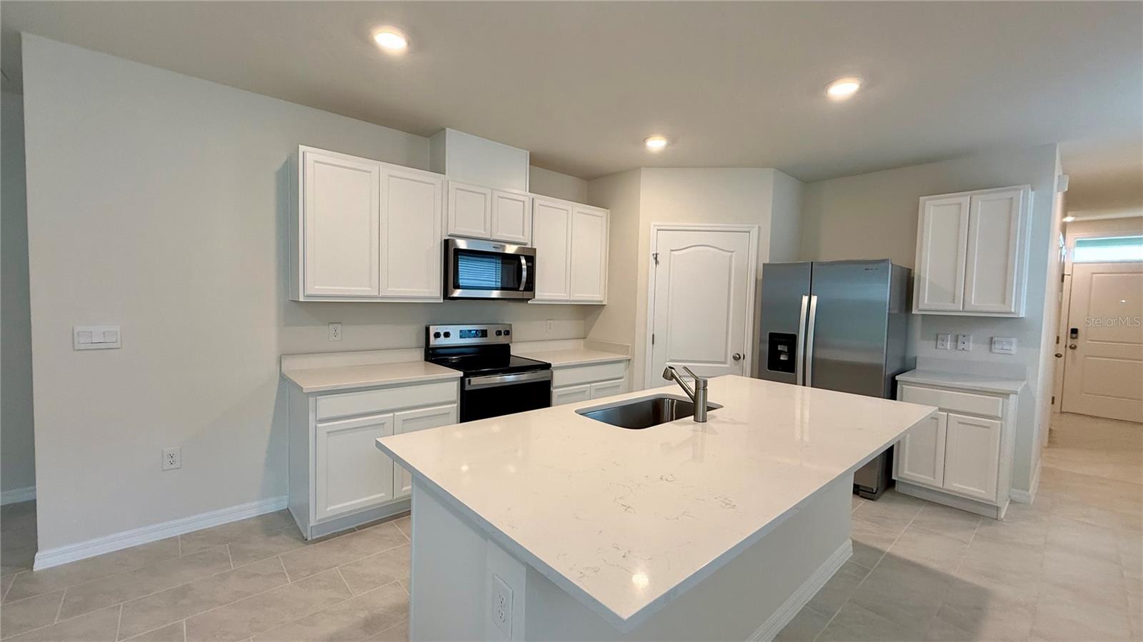 Image 3 of 23 For 3314 Pine Lily Avenue