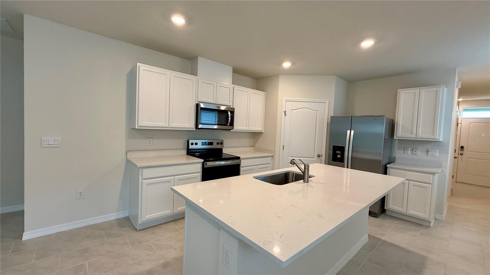 Image 6 of 23 For 3314 Pine Lily Avenue