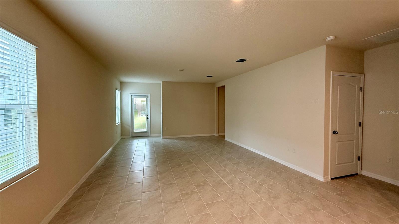 Image 9 of 23 For 3314 Pine Lily Avenue