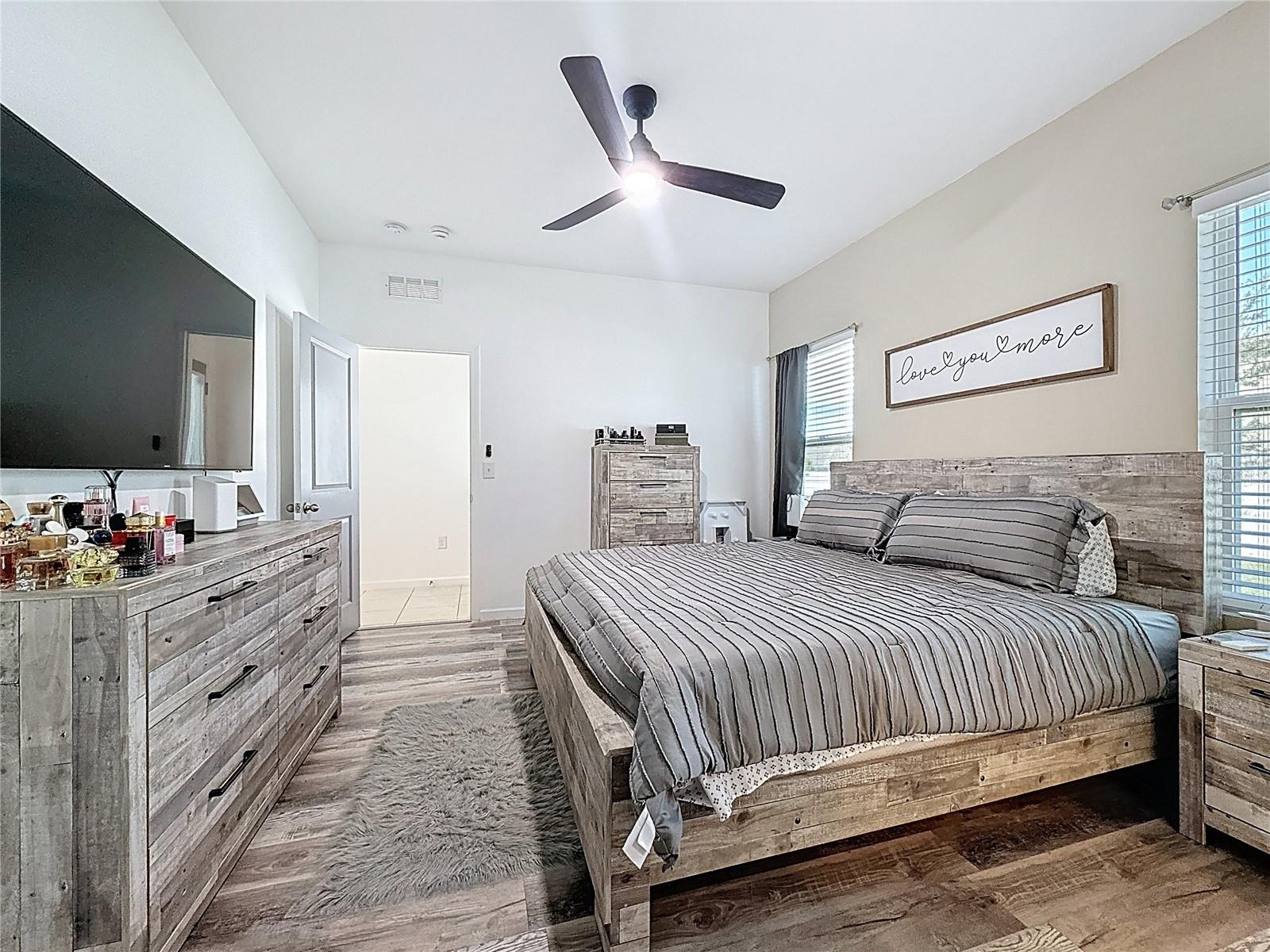 Image 13 of 21 For 2030 Hemingway Circle