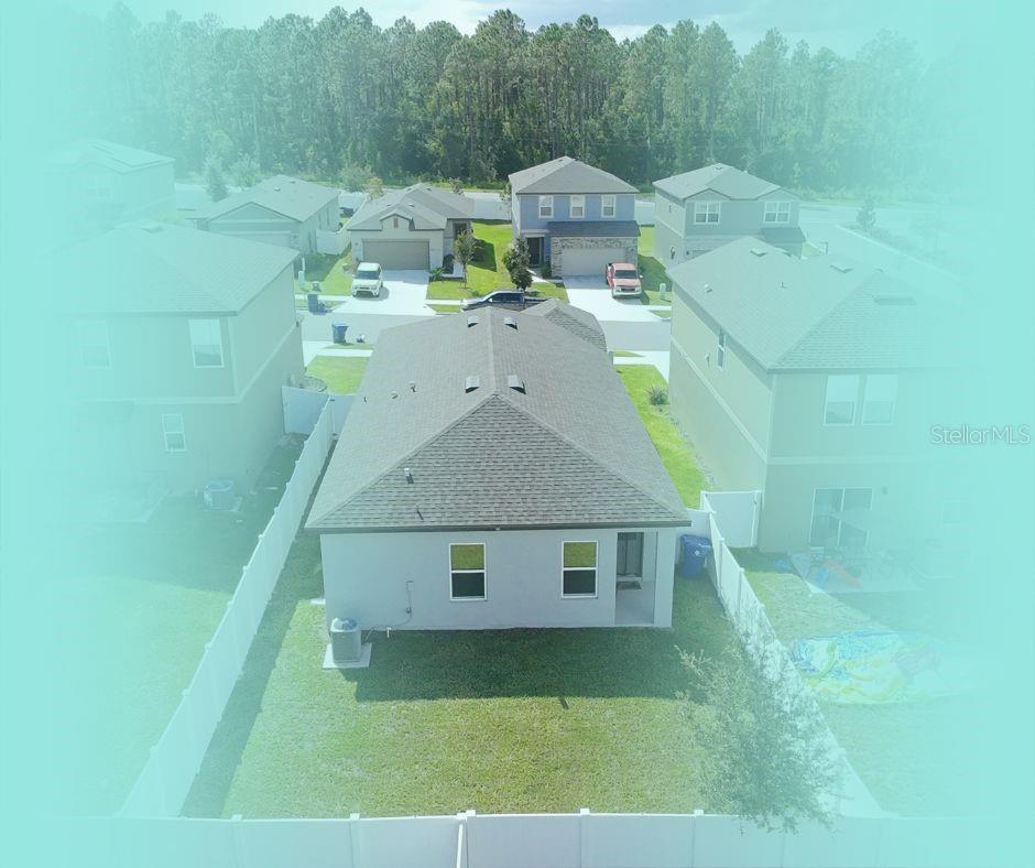 Image 18 of 21 For 2030 Hemingway Circle