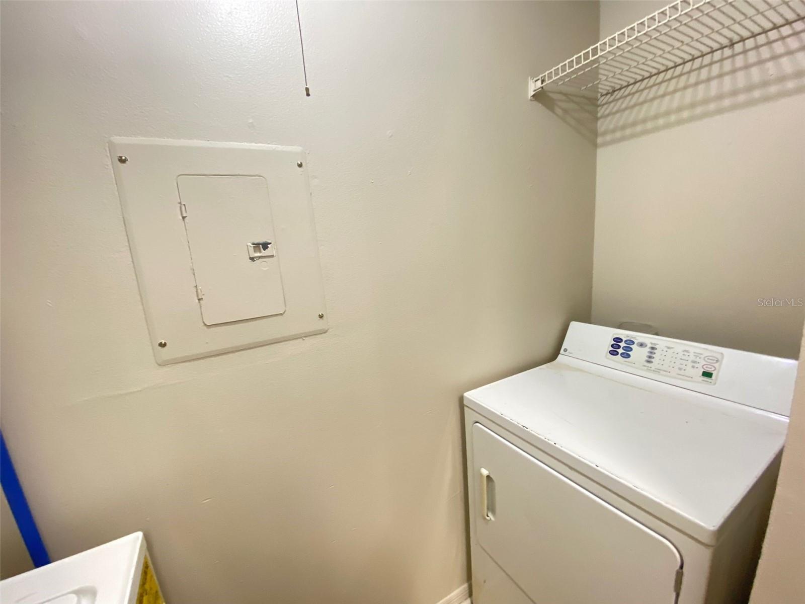 Image 21 of 27 For 6100 Westgate Drive 103