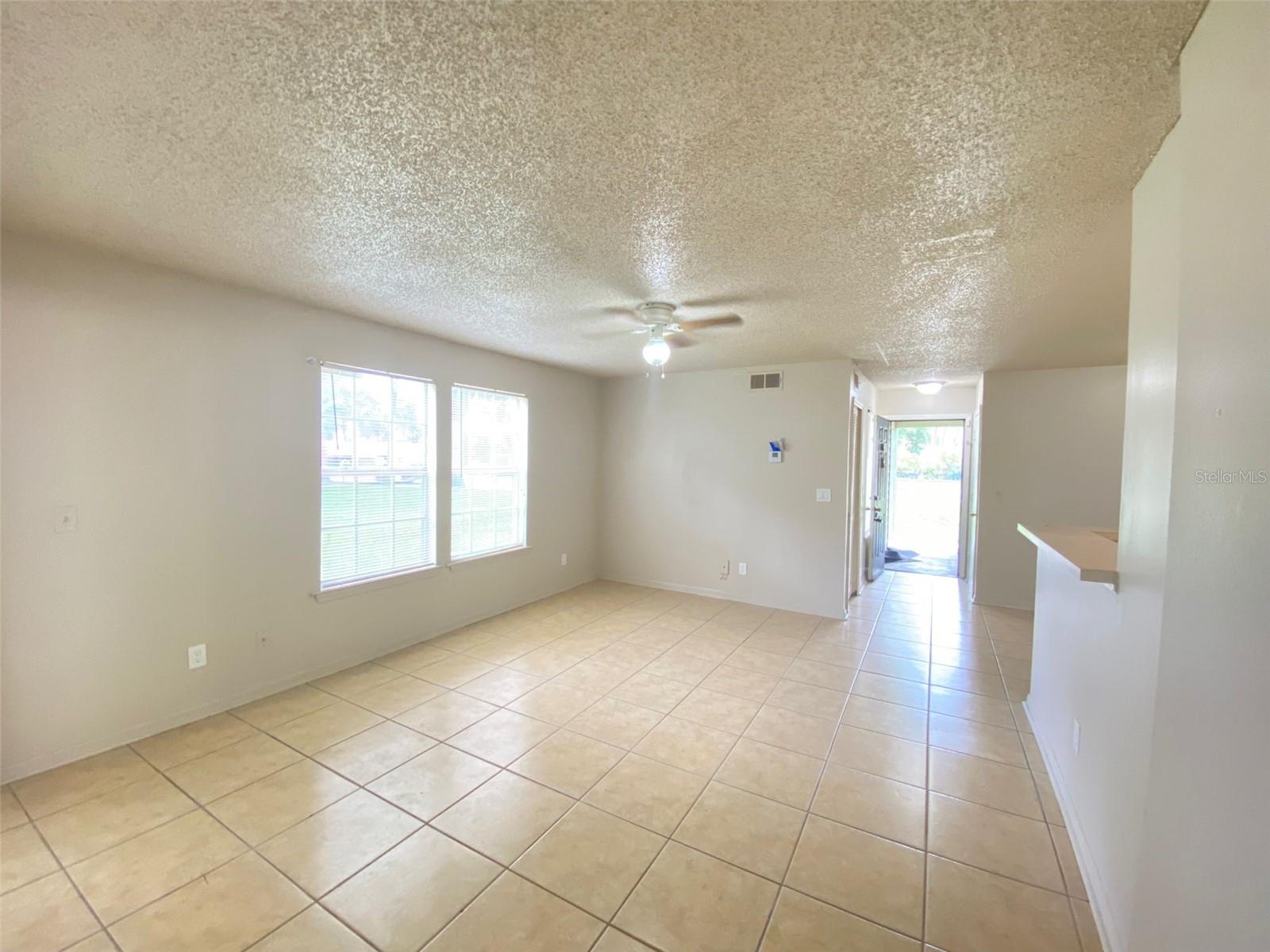 Image 6 of 27 For 6100 Westgate Drive 103