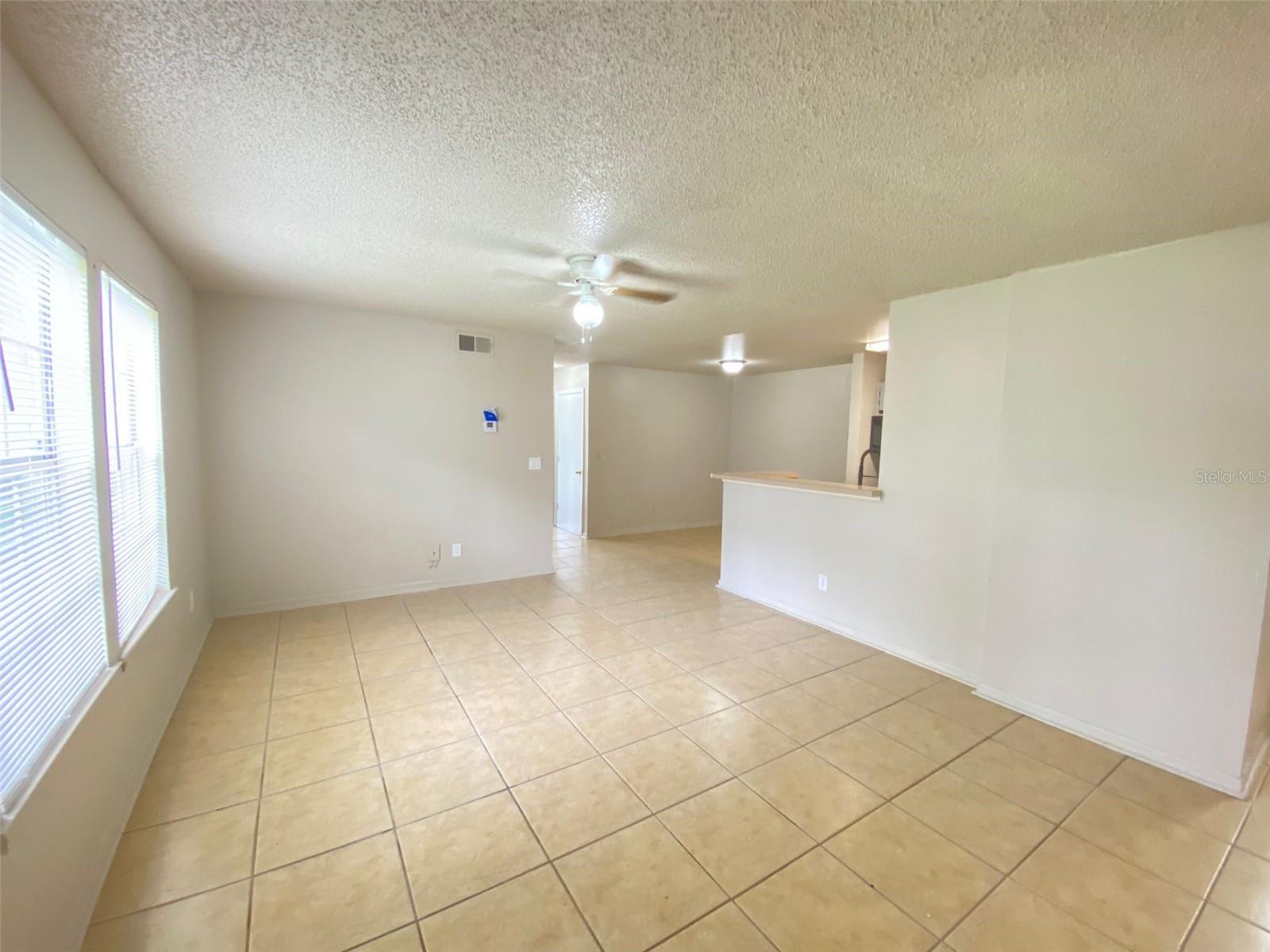 Image 7 of 27 For 6100 Westgate Drive 103