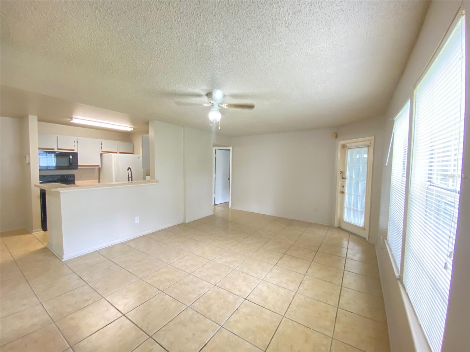 Image 8 of 27 For 6100 Westgate Drive 103