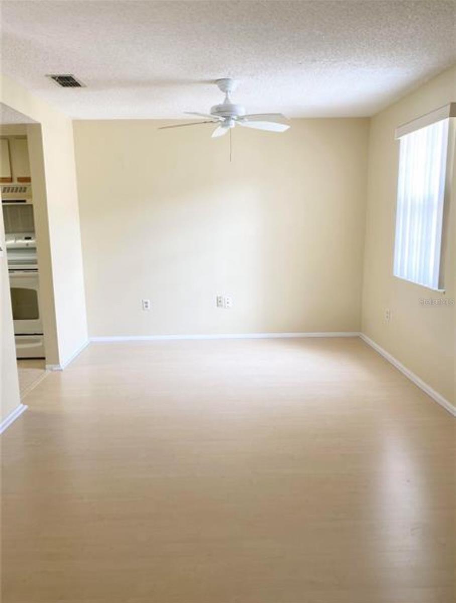 Image 10 of 32 For 122 Loblolly Court H