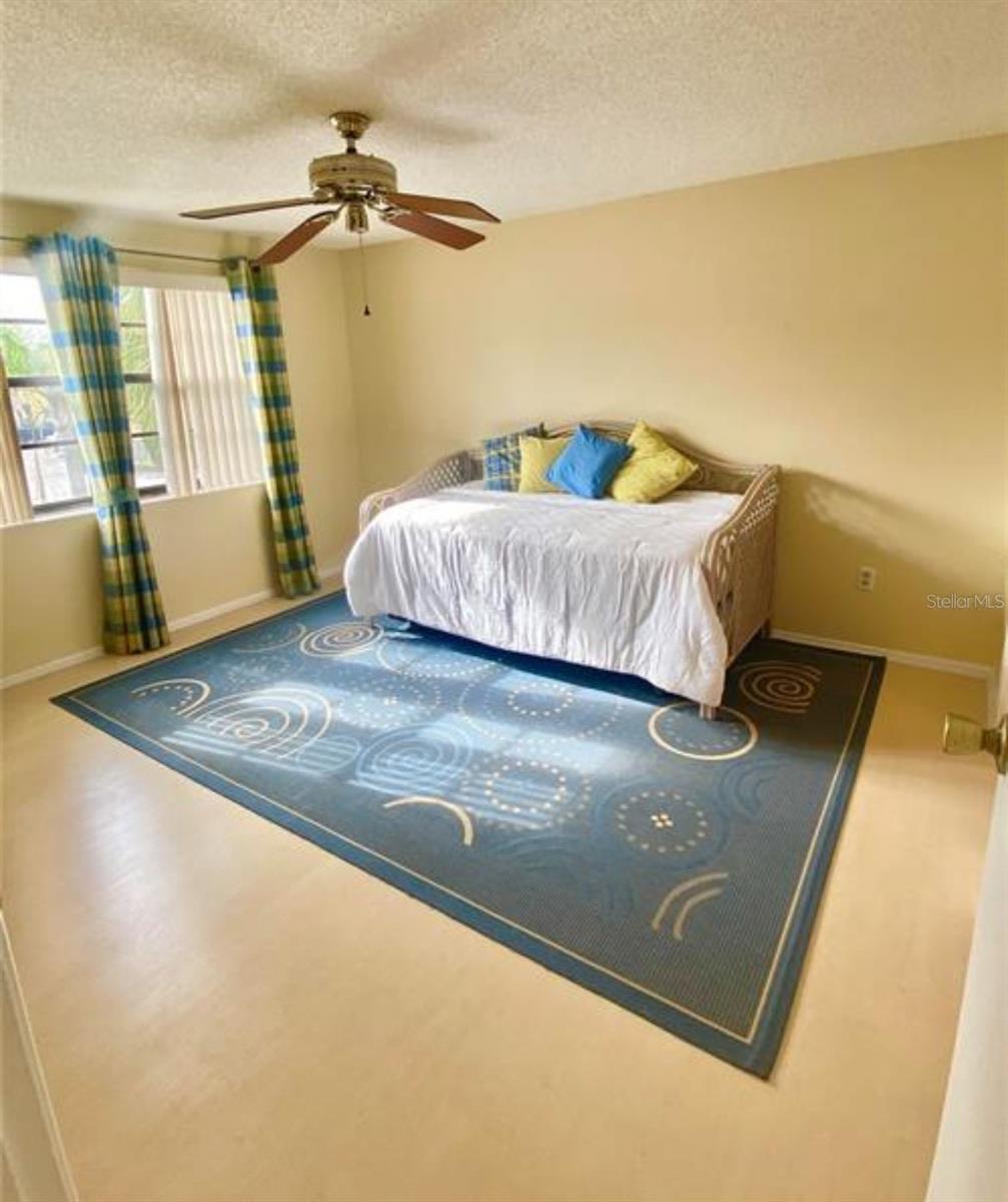 Image 30 of 32 For 122 Loblolly Court H