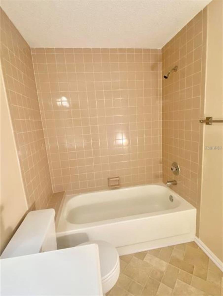Image 5 of 32 For 122 Loblolly Court H