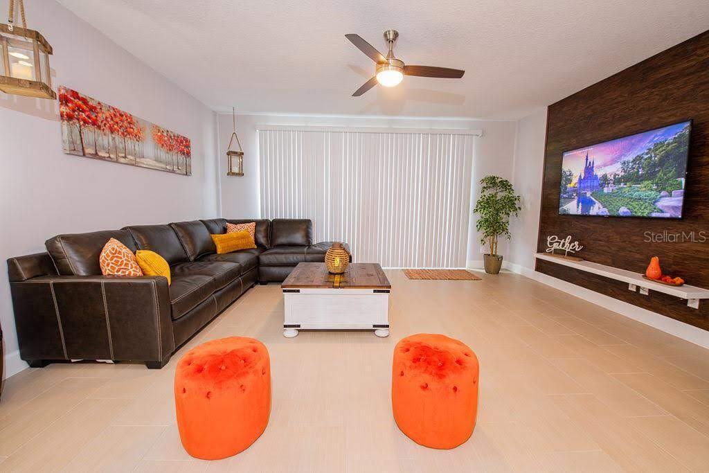 Image 10 of 33 For 4730 Terra Esmeralda Drive