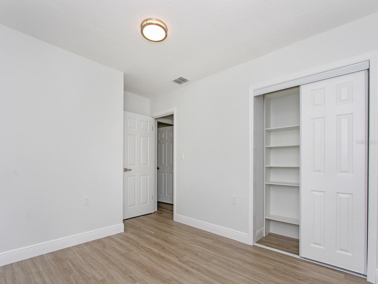 Image 29 of 46 For 2806 Bonneville Drive
